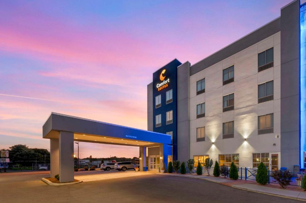Comfort Suites Richmond East